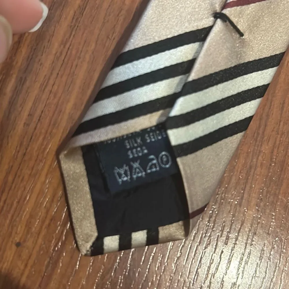 Burberry classic striped men's silk tie